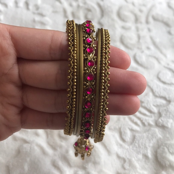 🌺 3 for $15 🌺 - Picture 2 of 4